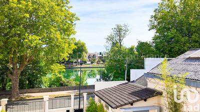 Maison - 240 m² - 7 pièces