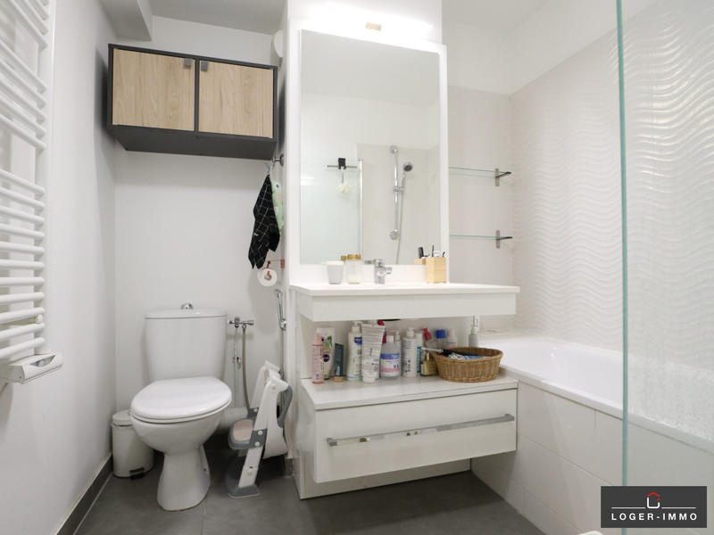 Appartement - 100 m² - 5 pièces