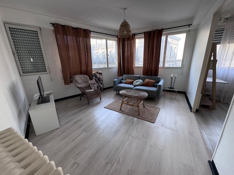 Appartement - 182 m² - 6 pièces