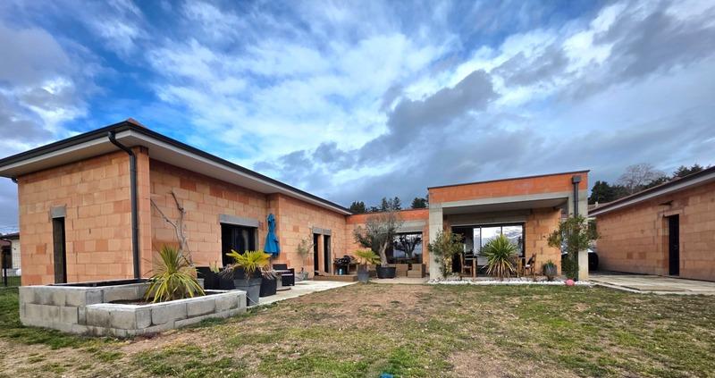 Maison - 167 m² - 6 pièces