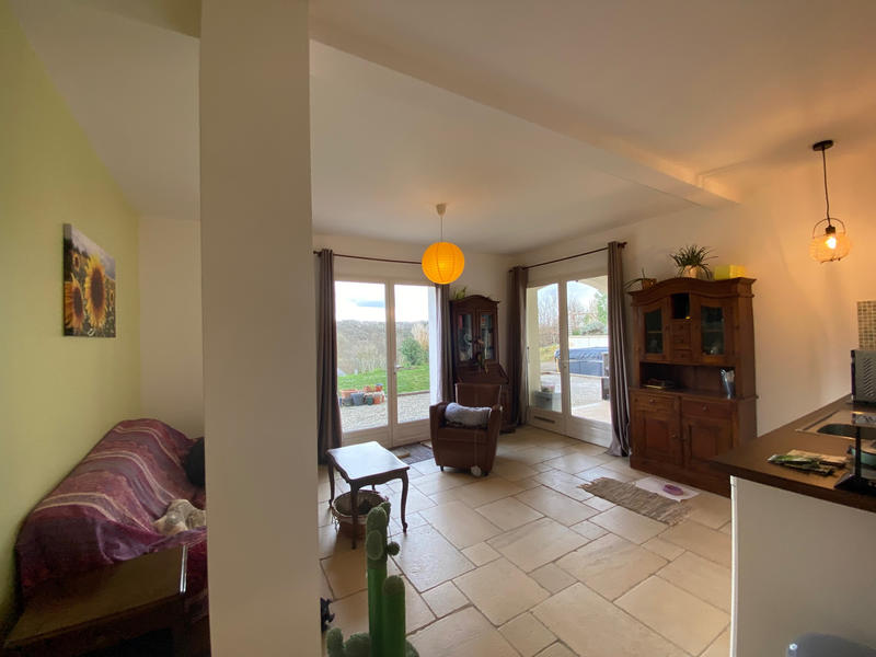 Maison - 208 m² - 6 pièces