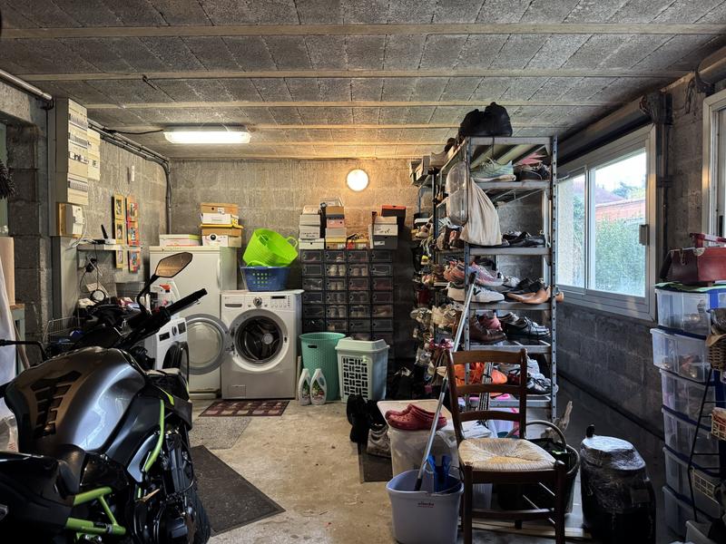 Maison - 210 m² - 6 pièces