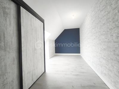 Maison - 143 m² - 5 pièces