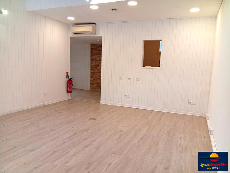 Fonds de commerce - Local commercial - 50 m²