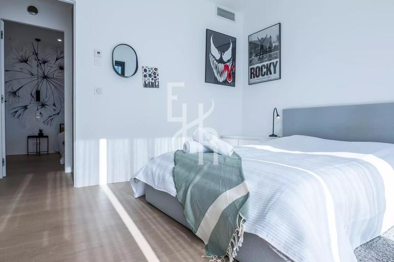 Villa - 245 m² - 5 pièces