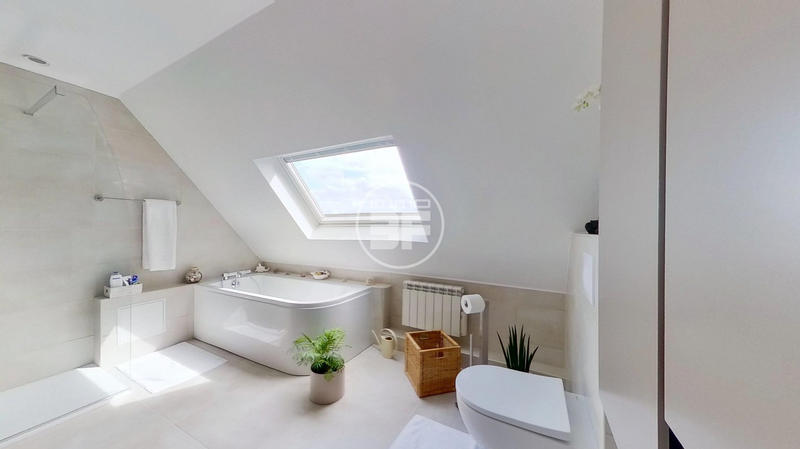 Maison - 130 m² - 5 pièces