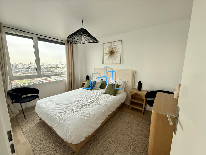 Appartement - 100 m² - 5 pièces