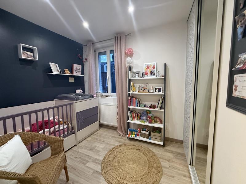 Maison - 85 m² - 5 pièces