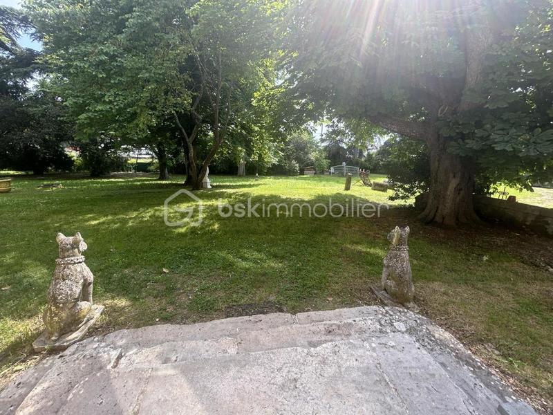 Maison de maîtres - 800 m² - 10 pièces