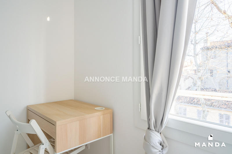Chambre - 11 m² - 4 pièces