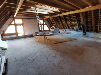 Appartement - 100 m² - 4 pièces