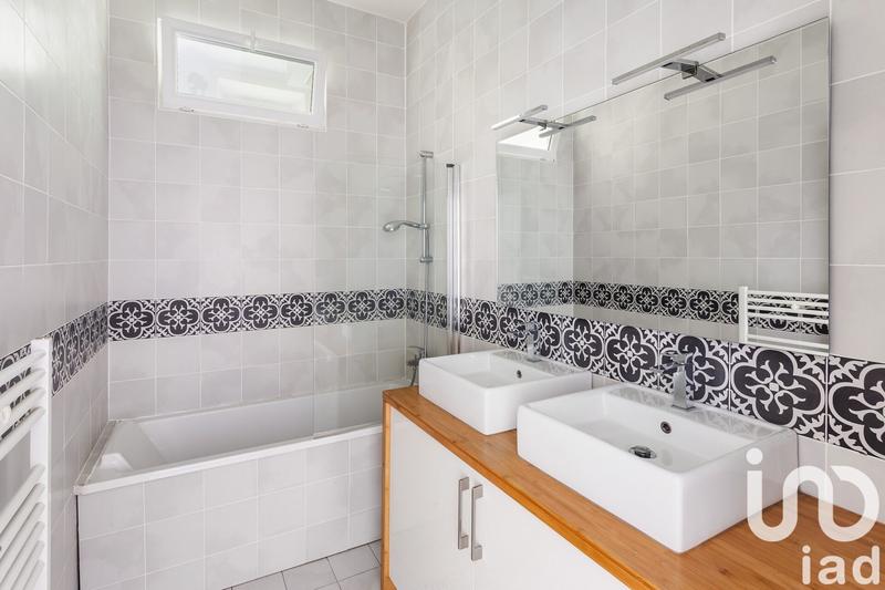 Appartement - 97 m² - 4 pièces