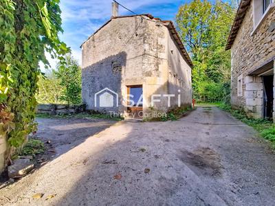 Maison - 266 m² - 15 pièces