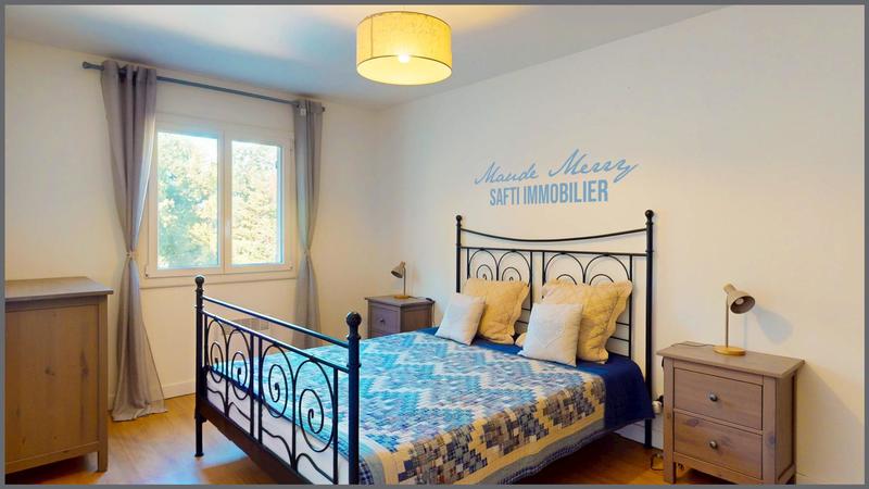 Villa - 160 m² - 8 pièces