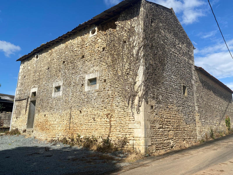 Ferme - 170 m² - 2 pièces