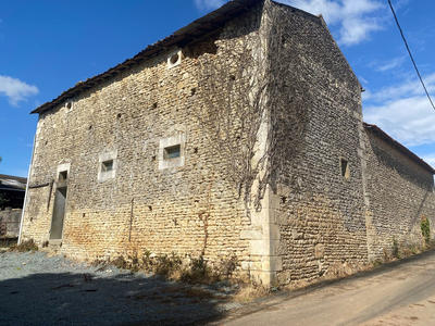 Ferme - 170 m² - 2 pièces