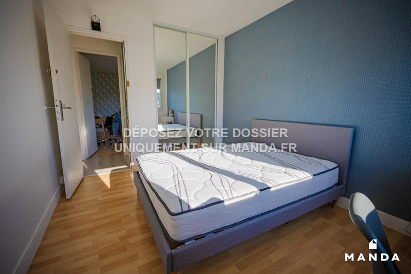 Chambre - 10 m² - 5 pièces