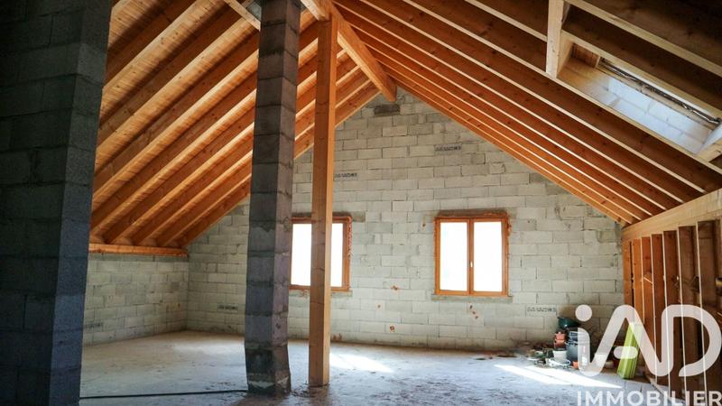 Maison - 310 m² - 7 pièces