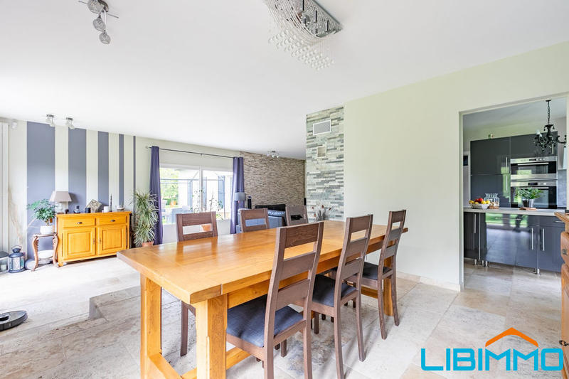 Maison - 257 m² - 8 pièces