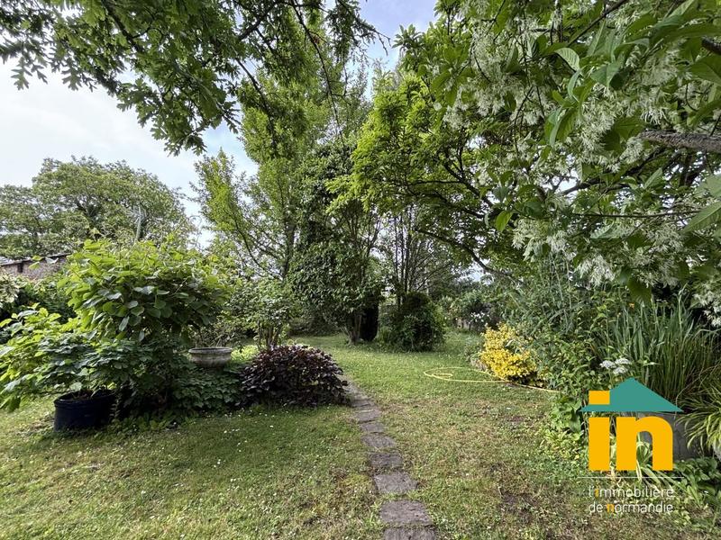 Maison de ville - 262 m² - 11 pièces