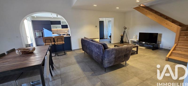 Maison - 177 m² - 8 pièces