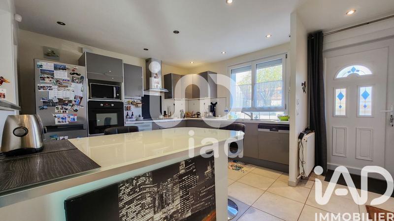 Maison - 99 m² - 4 pièces