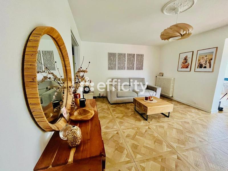 Maison - 148 m² - 7 pièces