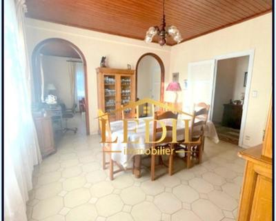 Maison de campagne - 230 m² - 6 pièces