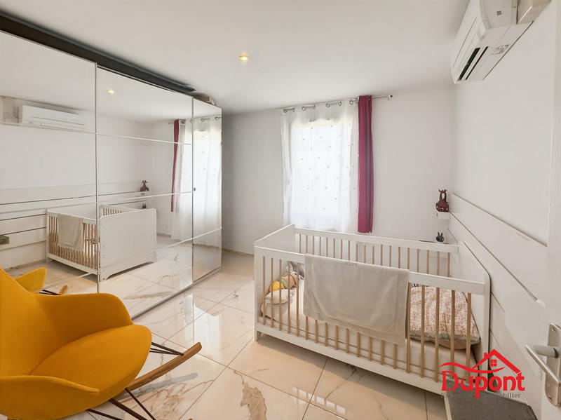 Maison - 92 m² - 5 pièces