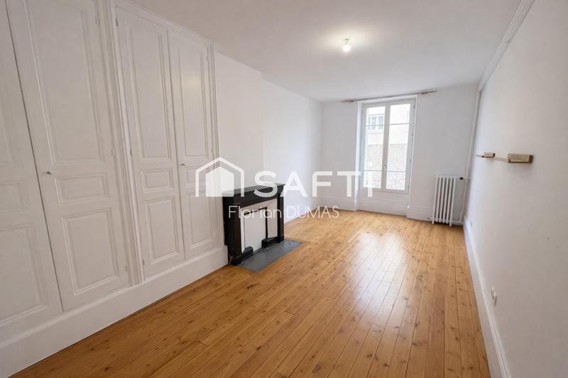 Appartement - 198 m² - 5 pièces
