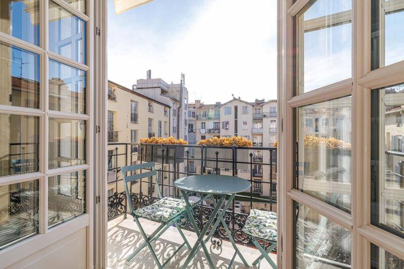 Appartement - 136 m² - 4 pièces