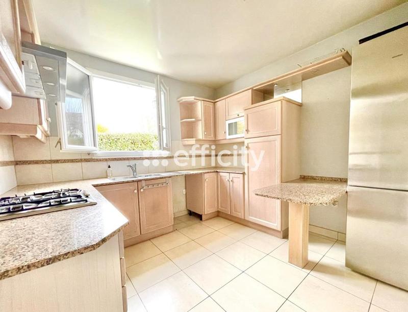 Maison - 140 m² - 7 pièces