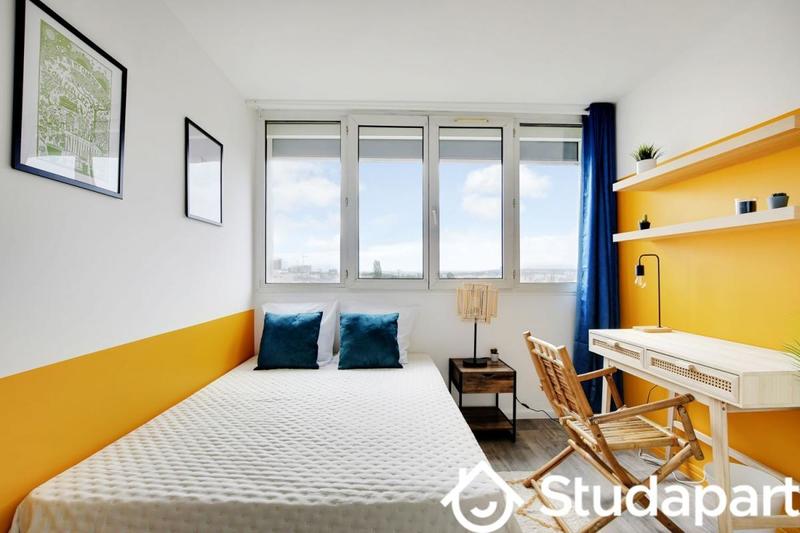 Chambre - 10 m² - 1 pièce