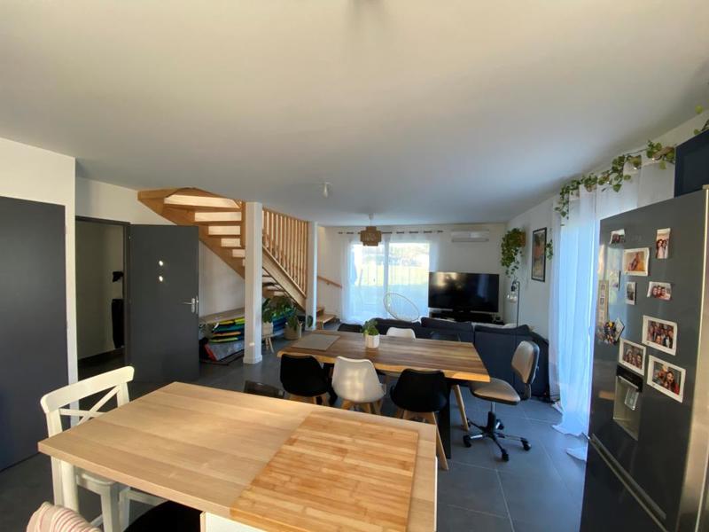 Maison - 95 m² - 4 pièces