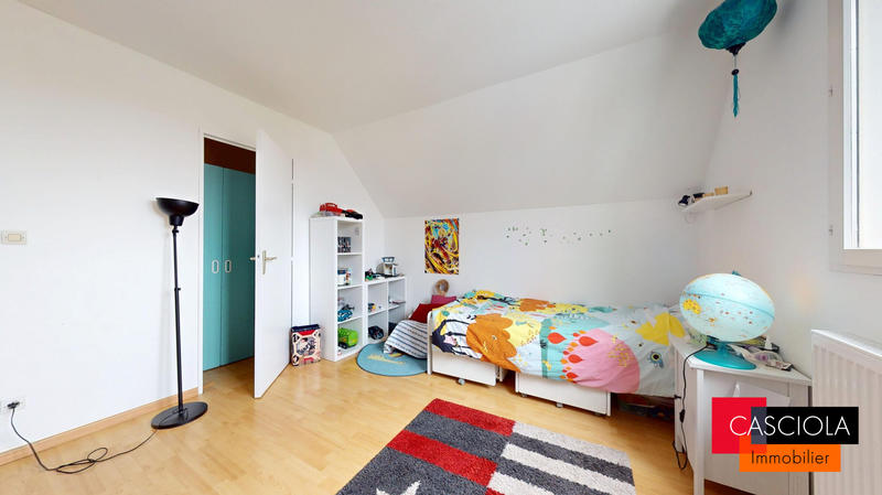 Maison - 166 m² - 7 pièces