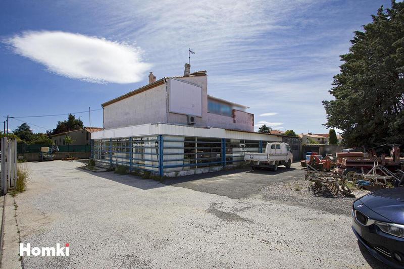 Local commercial - 470 m² - 6 pièces
