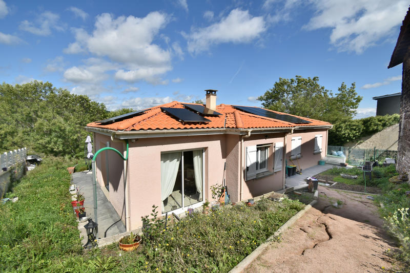 Maison - 101 m² - 5 pièces