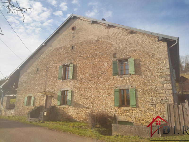 Maison - 211 m² - 9 pièces