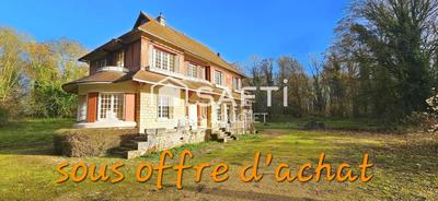 Maison - 200 m² - 9 pièces