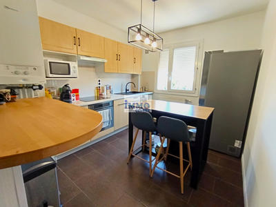 Appartement - 97 m² - 4 pièces