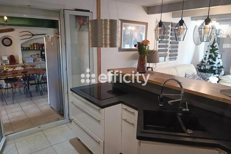 Villa - 152 m² - 7 pièces