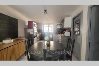 Appartement - 150 m² - 4 pièces