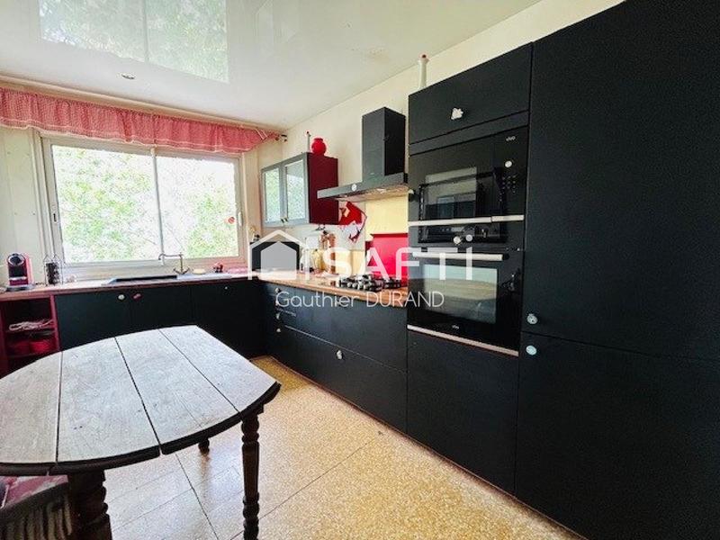 Appartement - 130 m² - 5 pièces