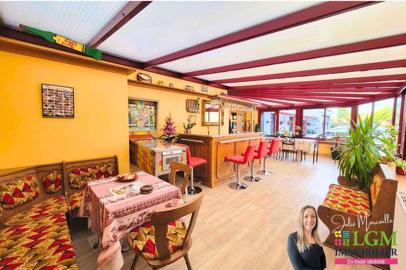 Propriété - 261 m² - 7 pièces