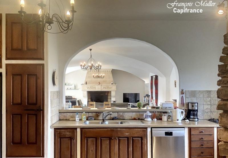 Propriété - 552 m² - 21 pièces