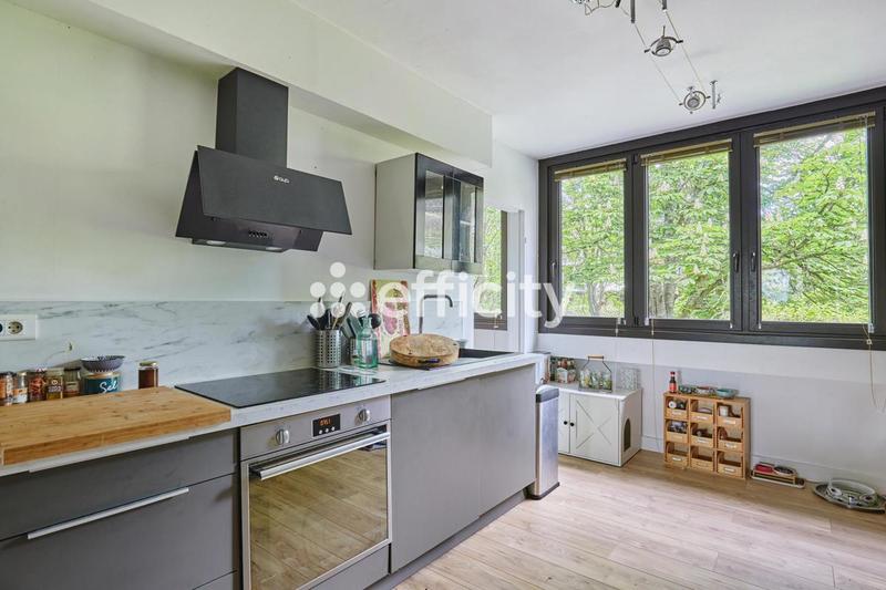 Appartement - 94 m² - 4 pièces