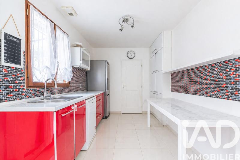 Maison - 122 m² - 7 pièces