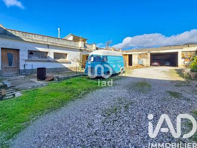 Maison - 700 m² - 8 pièces