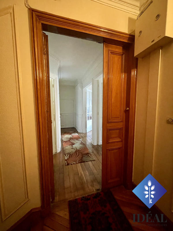 Appartement - 83 m² - 4 pièces