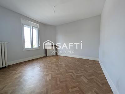 Maison - 102 m² - 5 pièces